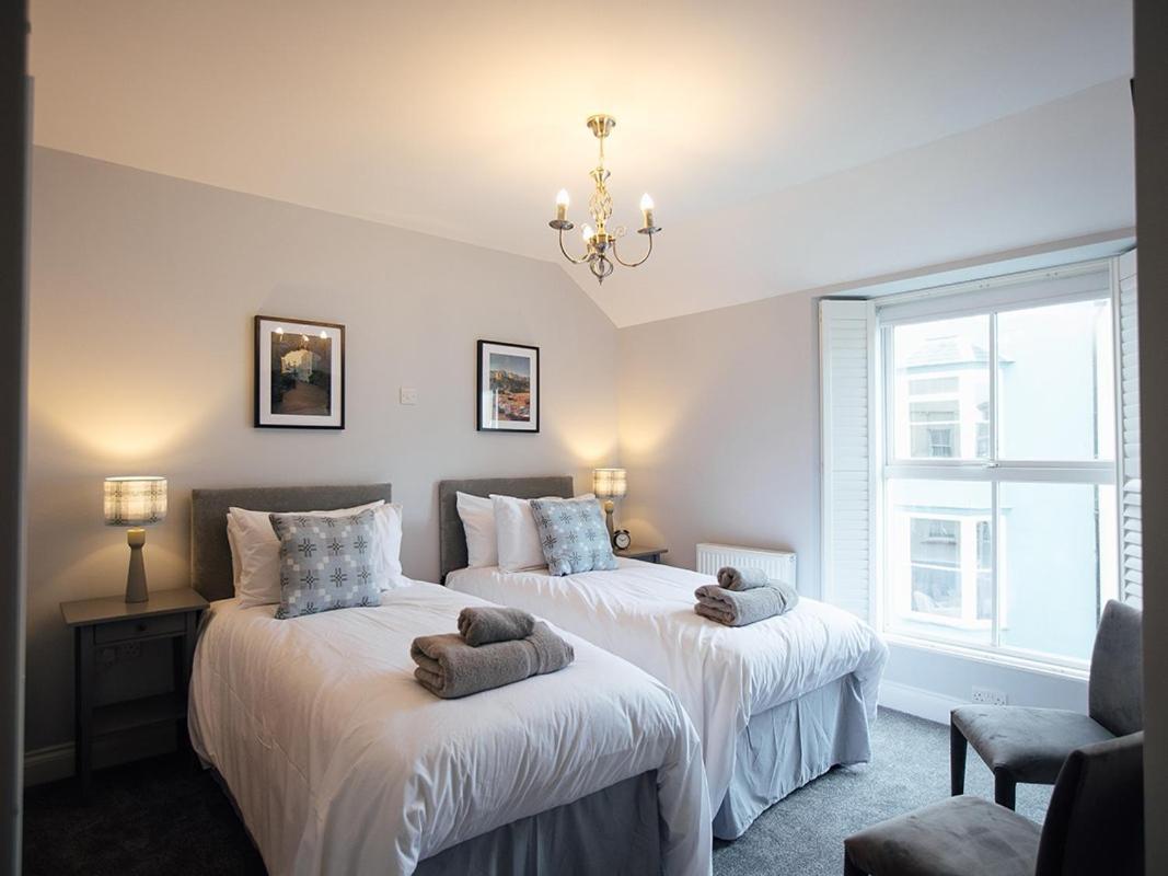 فندق The Townhouse تينبي الغرفة الصورة